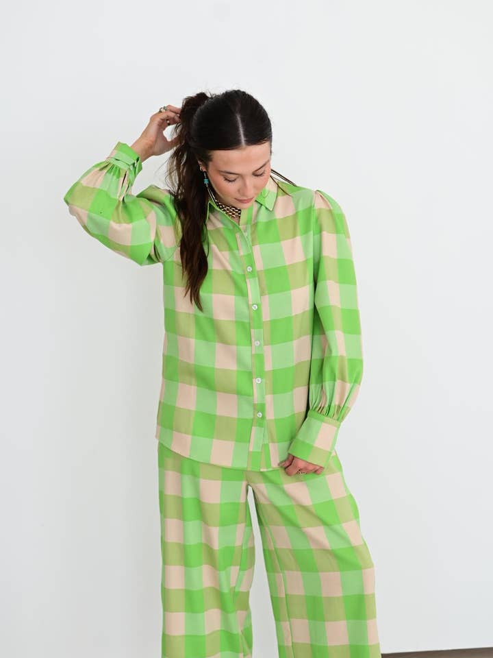 Turquoise Haven - Wholesale Pants - Women's - TH56 GREEN GINGHAM PANT (7 Piece)