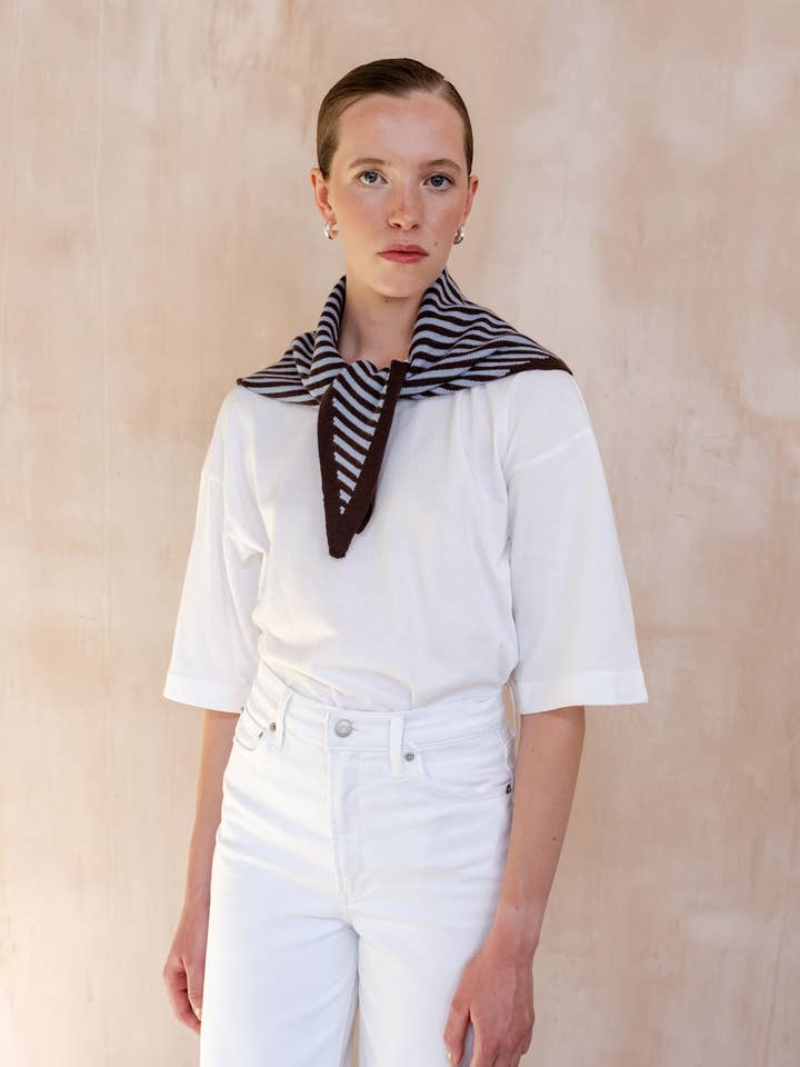 Merinoullsjal i blått och brunt randigt mönster för wholesale av TBCo