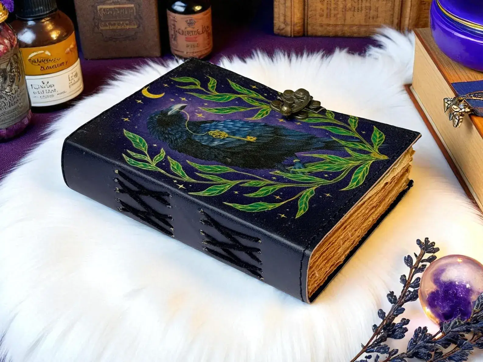 MNM HANDICRAFTS – Diário por atacado – Diário de Couro de Corvo com Design de Lua Livro Grimório Gótico1