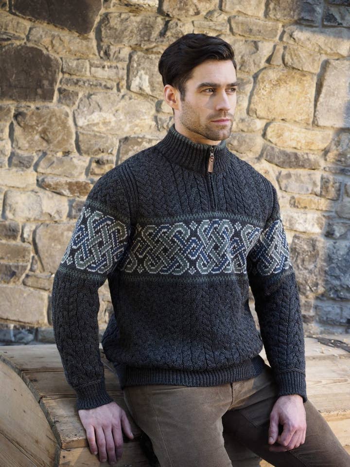 Aran Crafts – Großhandel Strickpullover – Herren – Keltischer Jacquard-Pullover mit halbem Reißverschluss X4843