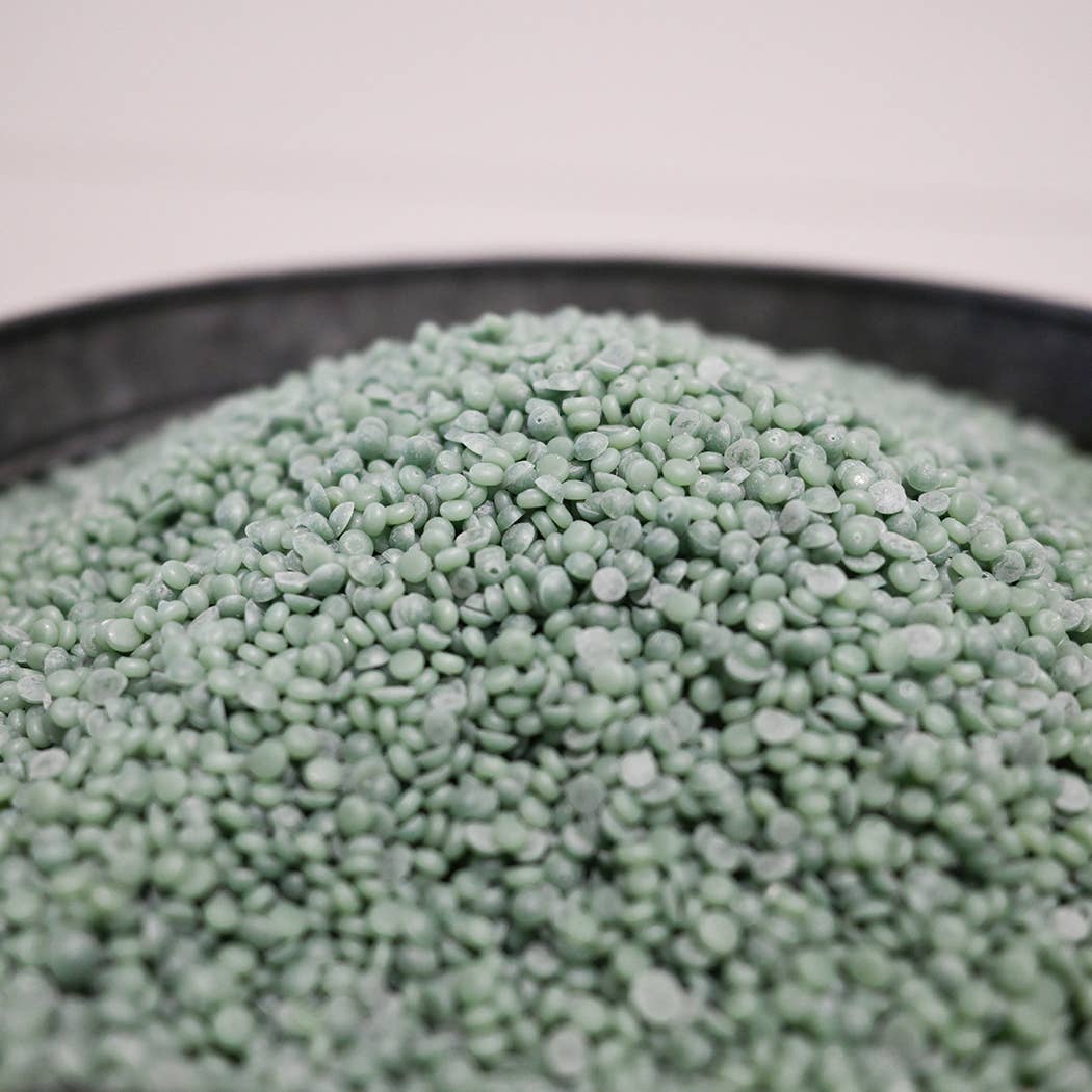 Milkhouse Candle Company - Wholesale Novelty Candle - Soy Wax Scented Beads - 2lb Refill for A La Carte Candle Bar0