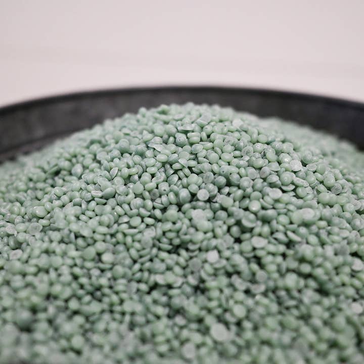 Milkhouse Candle Company - Wholesale Novelty Candle - Soy Wax Scented Beads - 2lb Refill for A La Carte Candle Bar0