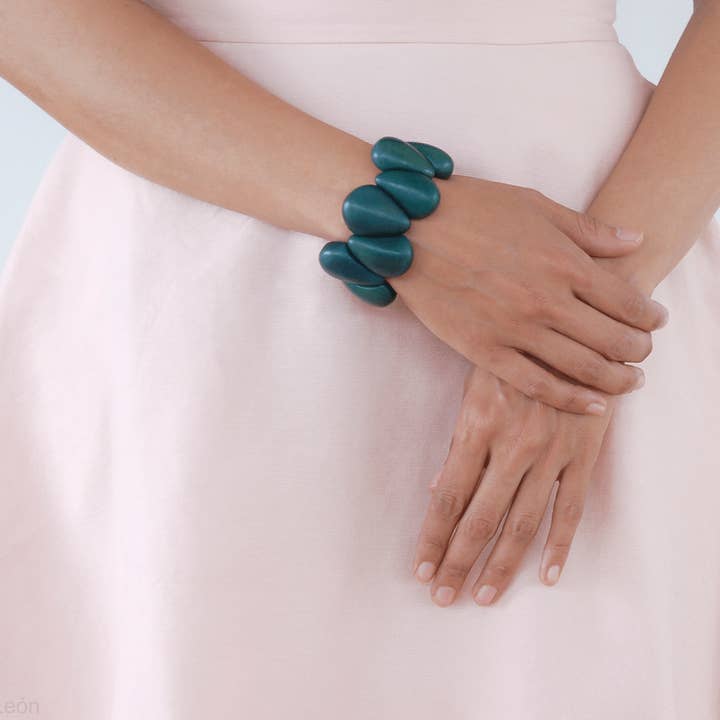 Angélica León Design – wholesale Beaded bracelet – Gota Tagua Bracelet13