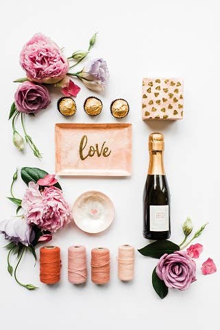 Dekorasyon Gifts  Decor - Wholesale Decorative Plate/Dish/Bowl - 3" Mini Capiz Bowl  w/Heart2