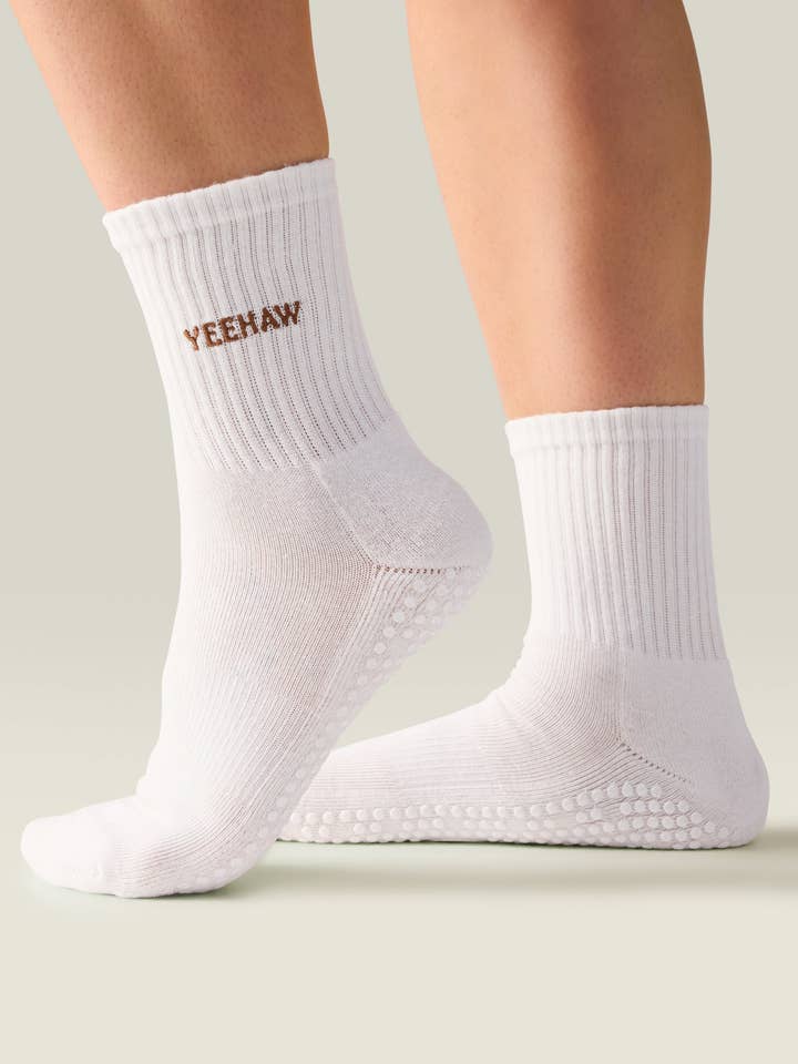 MoveActive - Wholesale Socks – Women's - Crew Non Slip Grip Socks - Yeehaw Ivory0