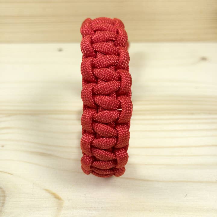 Blakii – wholesale Woven/braided bracelet – Scarlet Paracord Bracelet Red