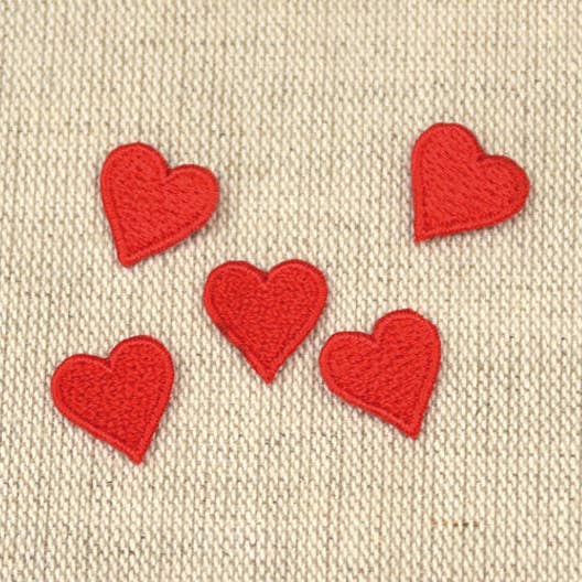 Insignia Dama de Corazón 15 mm para venta al por mayor de LA DROGUERIE