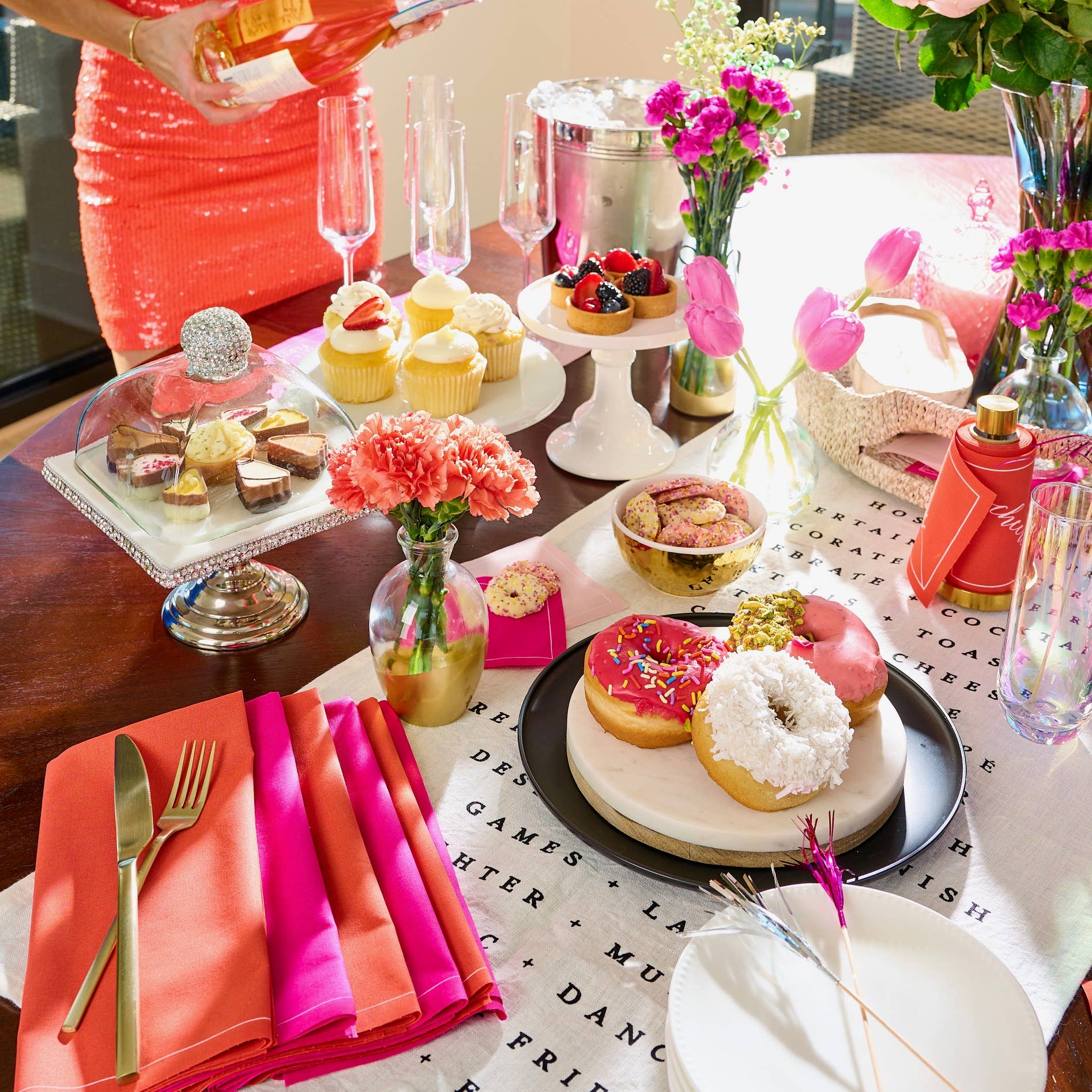 Toasting With Tara – wholesale Dinner & cloth napkin – Cotton Dinner Napkin Roll, Blush Crush Fuchsia Pink
6