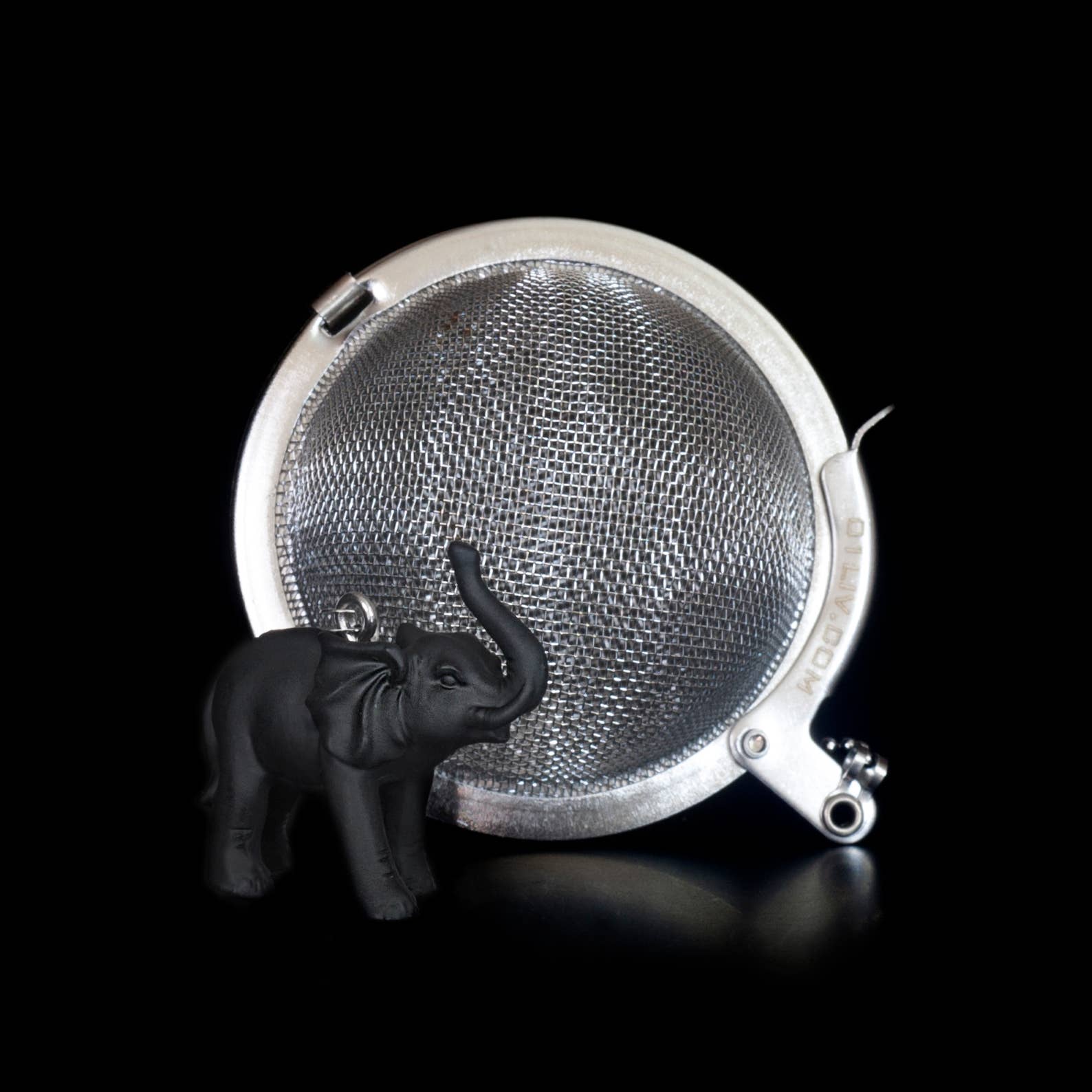 01living Ltd – wholesale Tea strainer/infuser – Tea Infuser Loose Leaf Tea Ball Elephant Black1