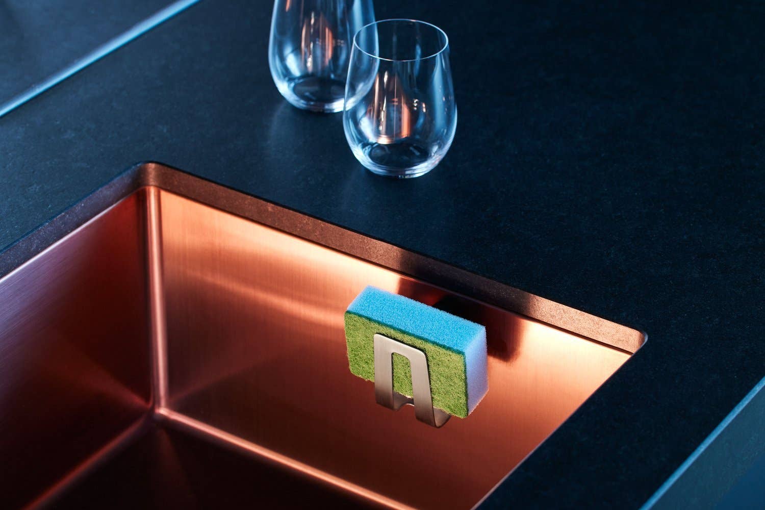 HAPPY SiNKS - Wholesale Sponge Holder - Magnetic Sponge Holder - Steel