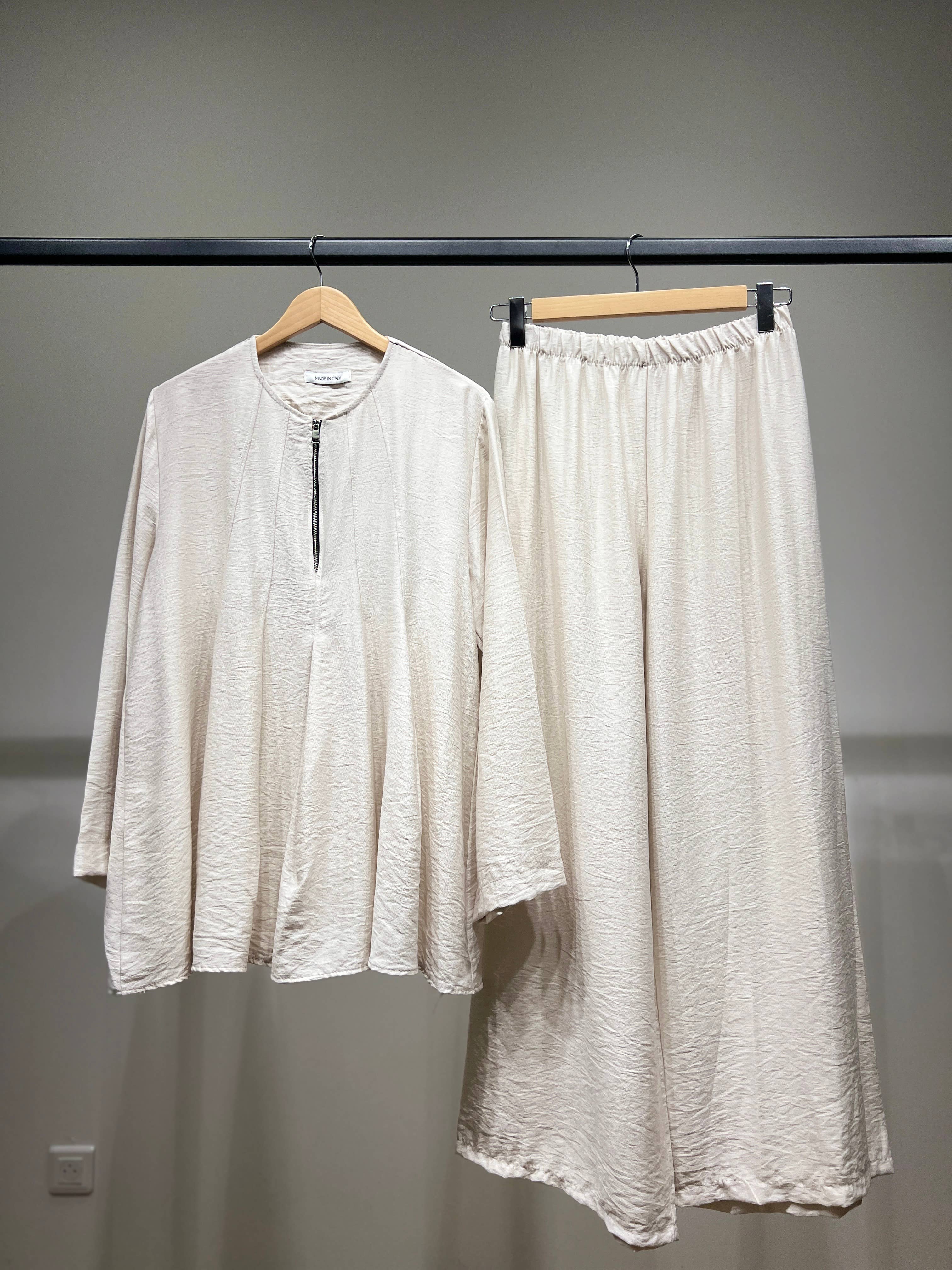 L'Emotion - Wholesale Tunic - Women's - Pleated Viscose Nylon Zip Collar Top & Pants Set14