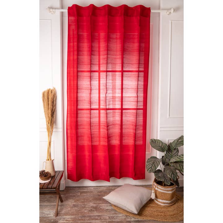 Røde silkelook knivplissede gardiner | 1 panel for engroshandel hos D'Moksha