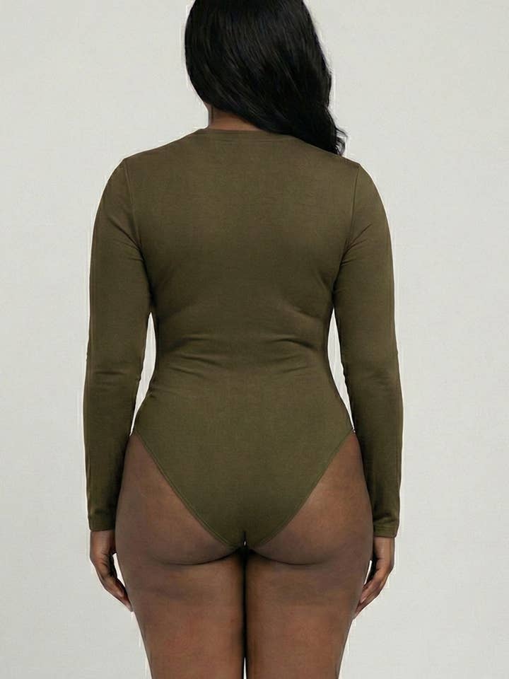 CAPELLA APPAREL - Wholesale Bodysuit - Women's - Plus Solid Long Sleeve Round Neck Bodysuit8