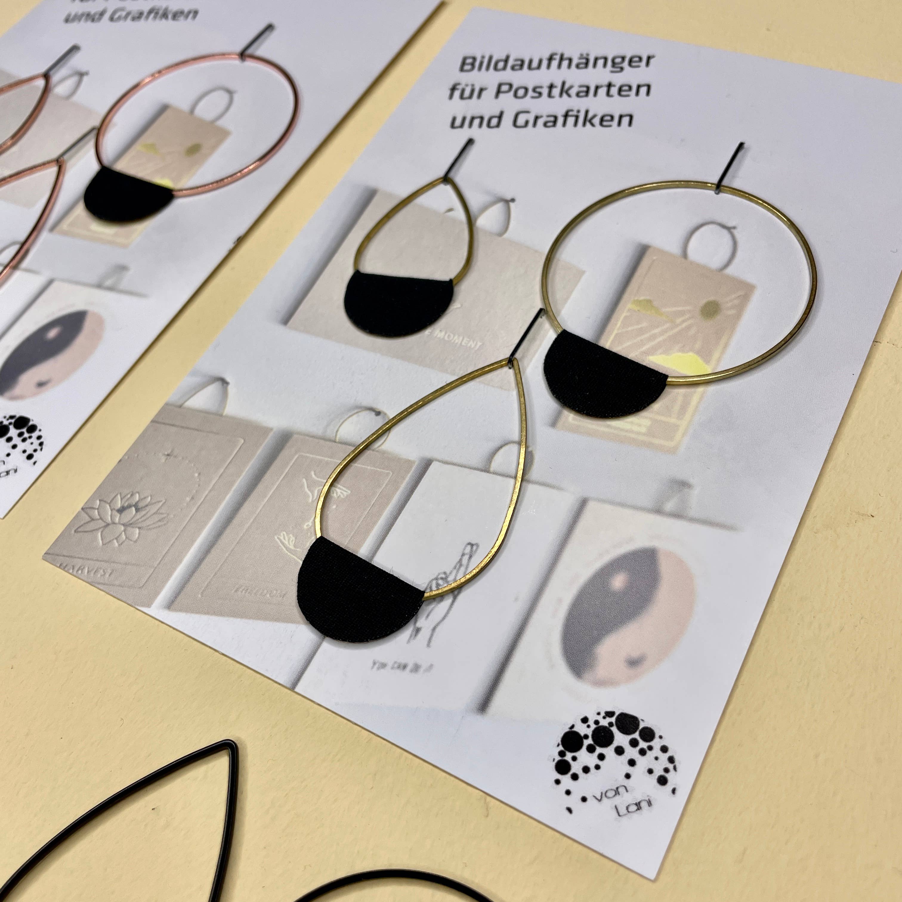 von Lani = Jewellry + Suncatchers - Vendita all'ingrosso Cornice portafoto - Set 3 💧💧🔵 Grucce per quadre/cornici per quadre/cartoline4