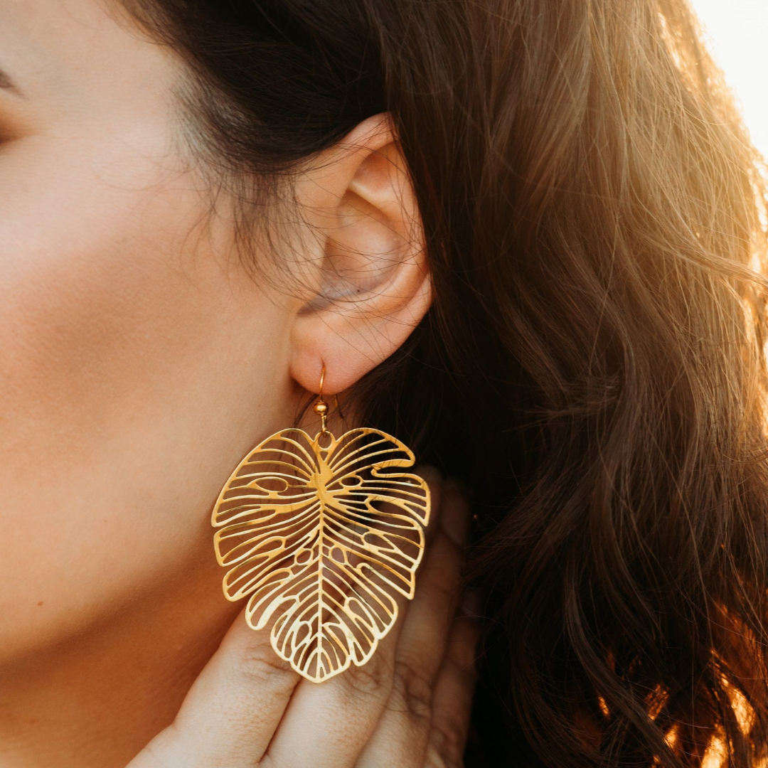 Hupomeno Designs – wholesale Hängande örhängen – Guld Filigran örhängen4