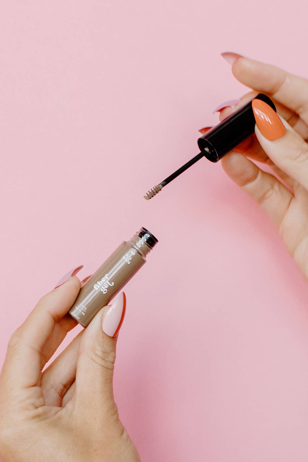 Brow Fox Beauty - Wholesale Eyebrow Pencil/Filler - Fiber Brow Gel | Full Pack4