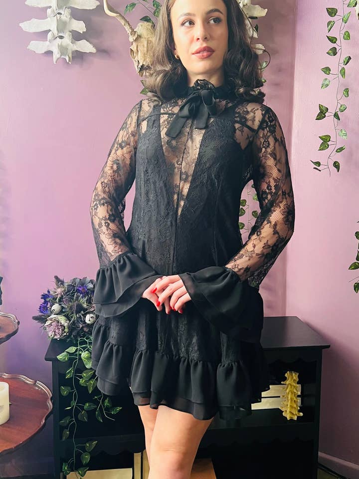 Witchwood Bags - Wholesale Jurk - Dames - Nightshade - Donker Romantische Bloemen Mini Babydoll Jurk - PRE-ORDER