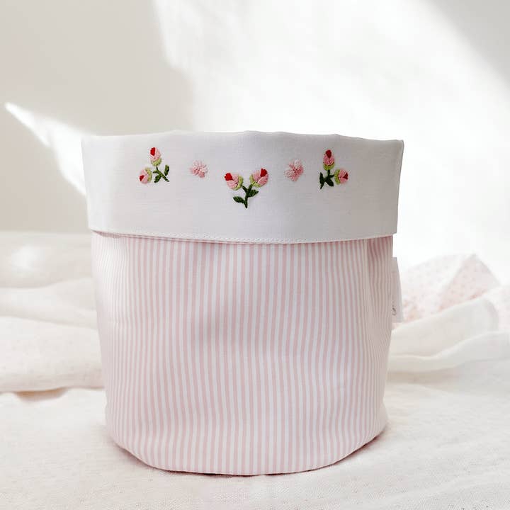 Baby Vanity Holder With Rosebuds for wholesale by Gordonsbury