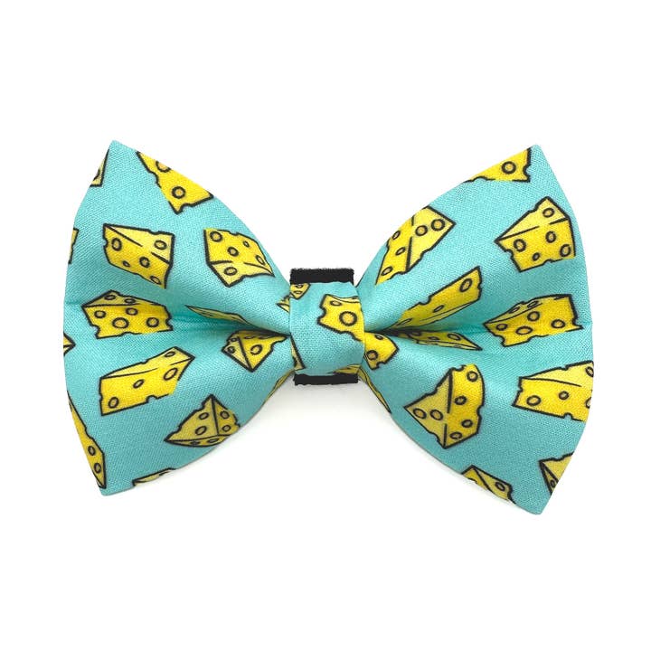 Papillon Cheese Dog per la vendita all'ingrosso da parte di Winthrop Clothing Co.