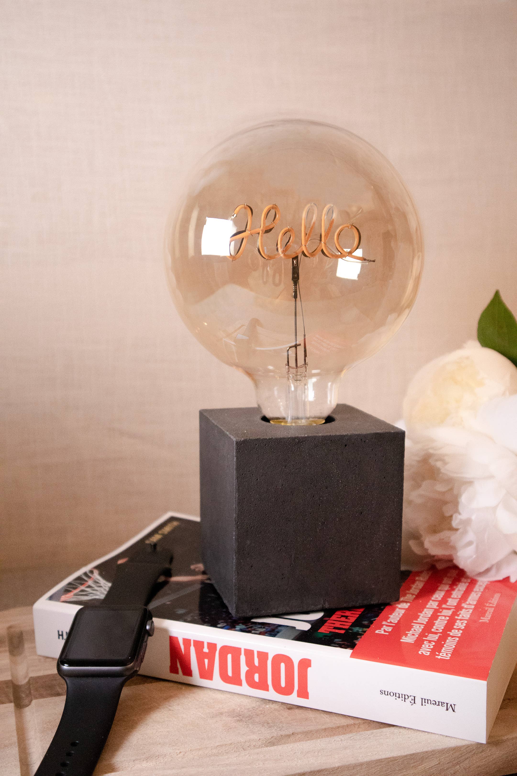 Junny - Wholesale Accent/Desk Lamp - Cube Lamp - Anthracite Concrete5