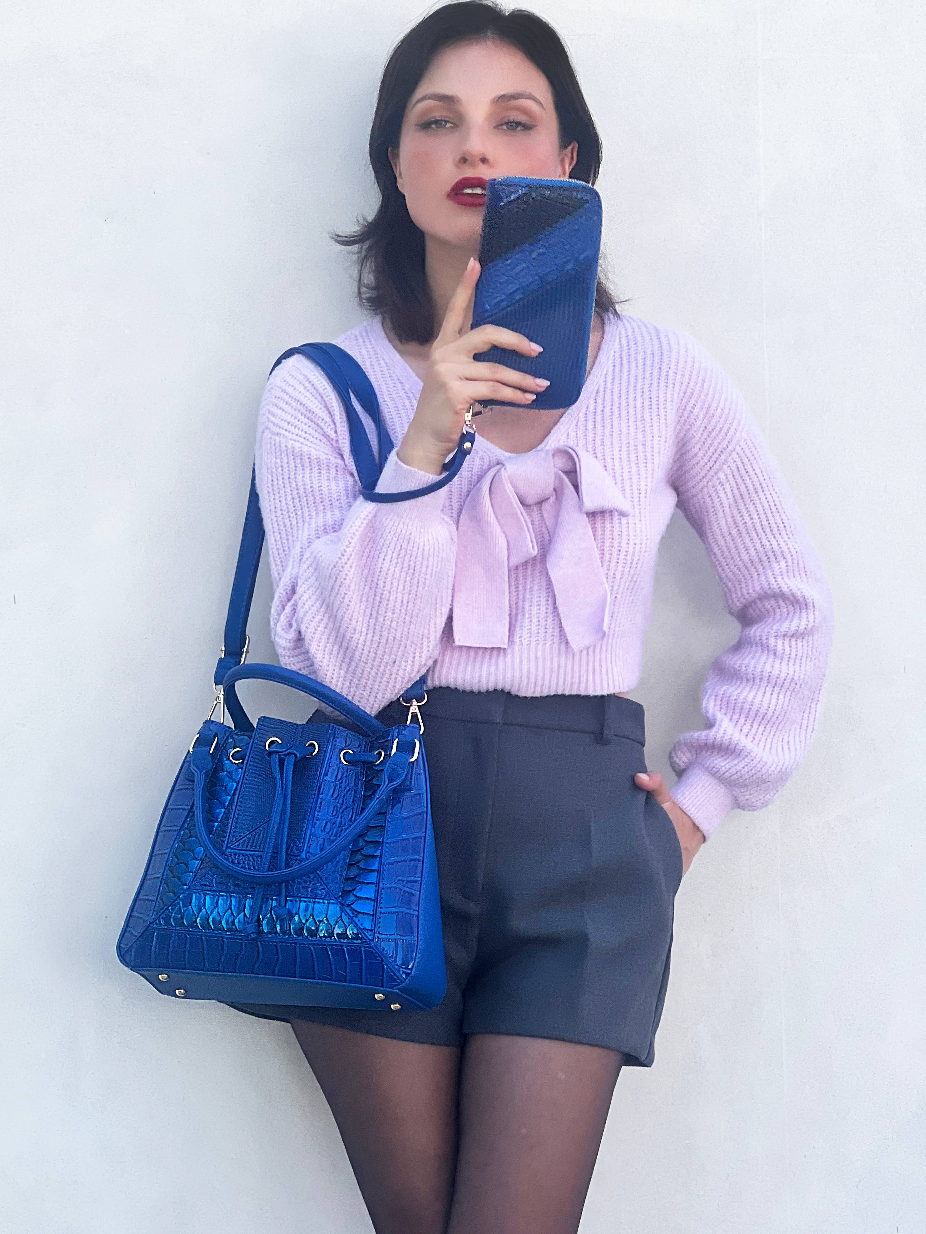 Black ROWENA PATCHWORK BUCKET BAG SET WITH WALLET for wholesale on Faire2