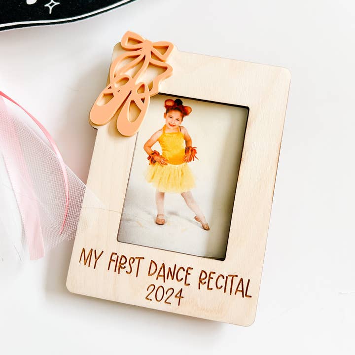 Goldie Letter Company - Wholesale Picture frame – Child & baby - Ballet Shoe Photo Magnet0