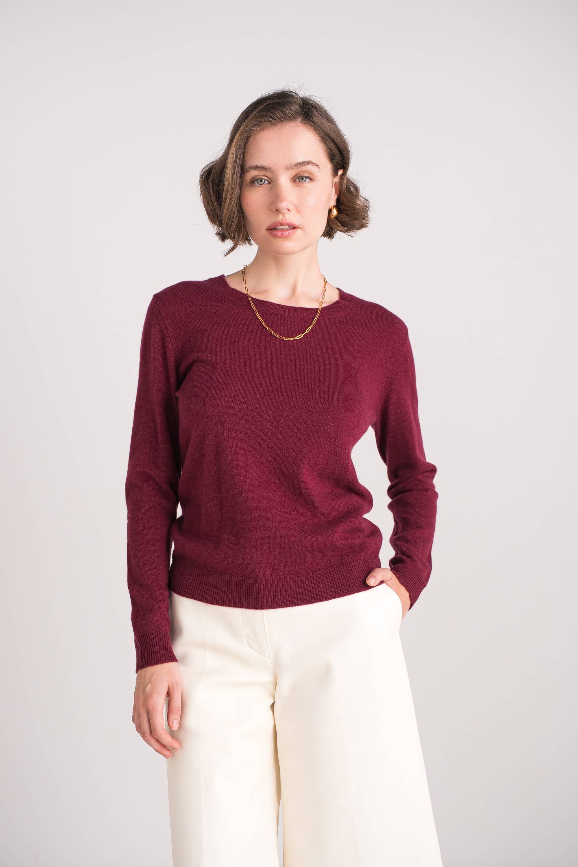 jw.atelier - Wholesale Knit Sweater - Women's - 100% cashmere crew neck sweater0