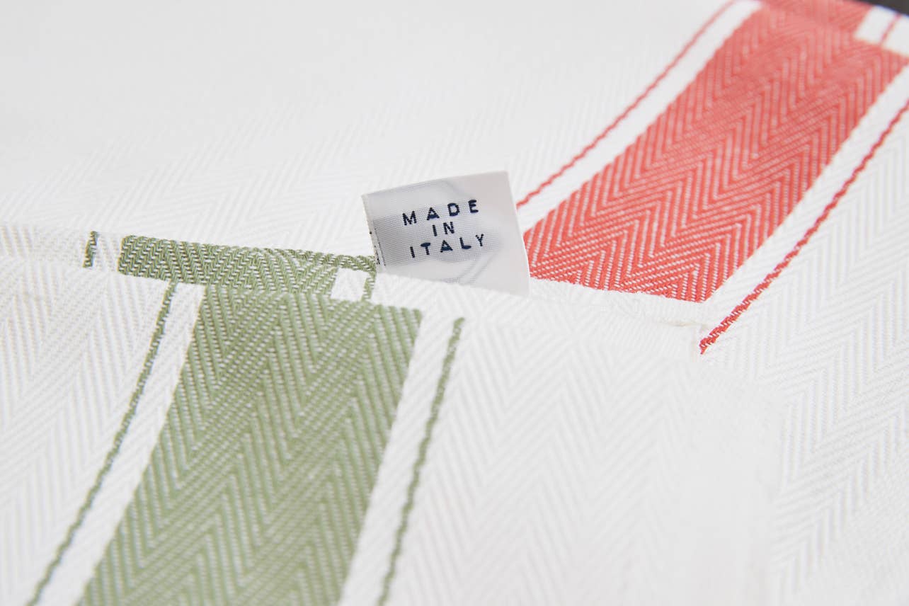 Verve Culture - Wholesale Tea Towel - Classic Italian Kitchen Towel - Herringbone Red7