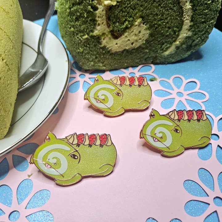 Floating Frogs - Wholesale Lapel Pin/Button - Matcha Cake Roll Frog Enamel Pin1