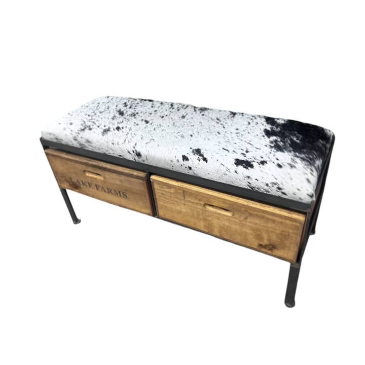 Banc en peau de vache sel et poivre 3 tailles disponibles pour la vente par Uber Chic Home