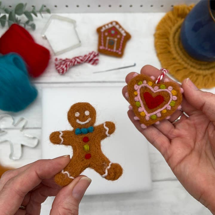 Bergin & Bath - Wholesale DIY Craft Kit - Needle Felting Kit, Gingerbread Decorations. Christmas craft4
