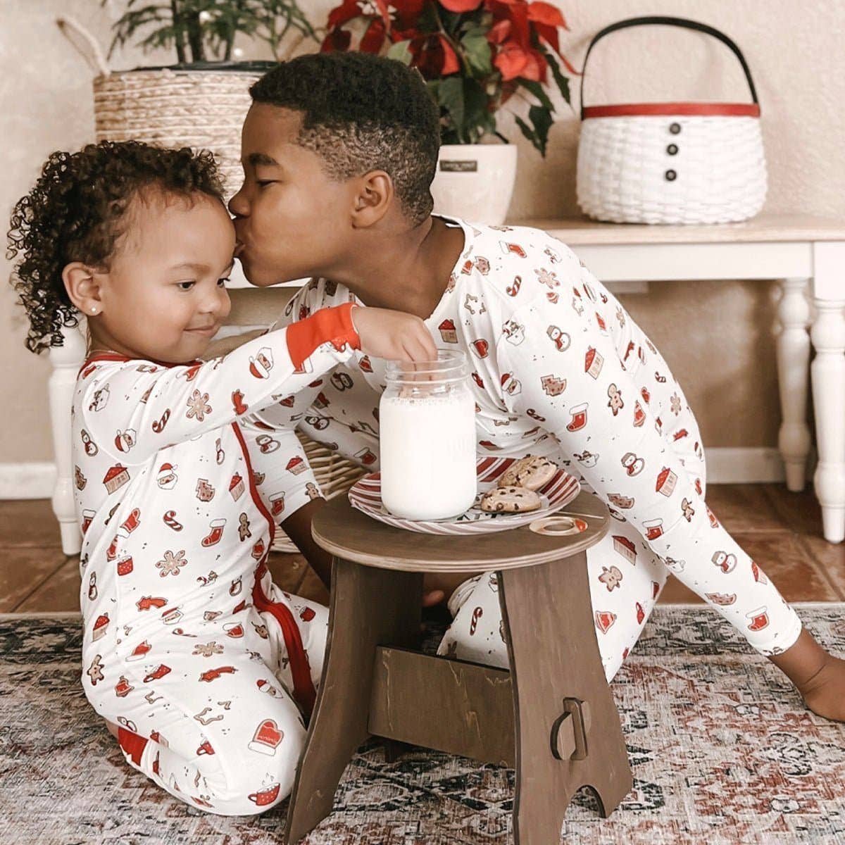 Bellabu Bear - Wholesale Sleepwear Set - Kids - Christmas Sugar Cookies Bamboo Kids Pajamas Two-Piece Set12