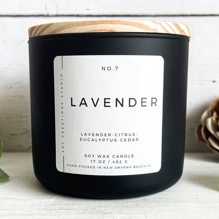 Candela di soia a 3 stoppini alla lavanda per la vendita all'ingrosso da parte di Soy Creations Studio