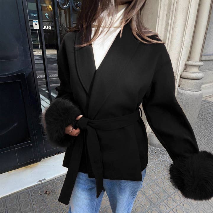 Abrigo elegante de lana con cinturón y puños de piel para mujer para venta al por mayor de Sheer Trend