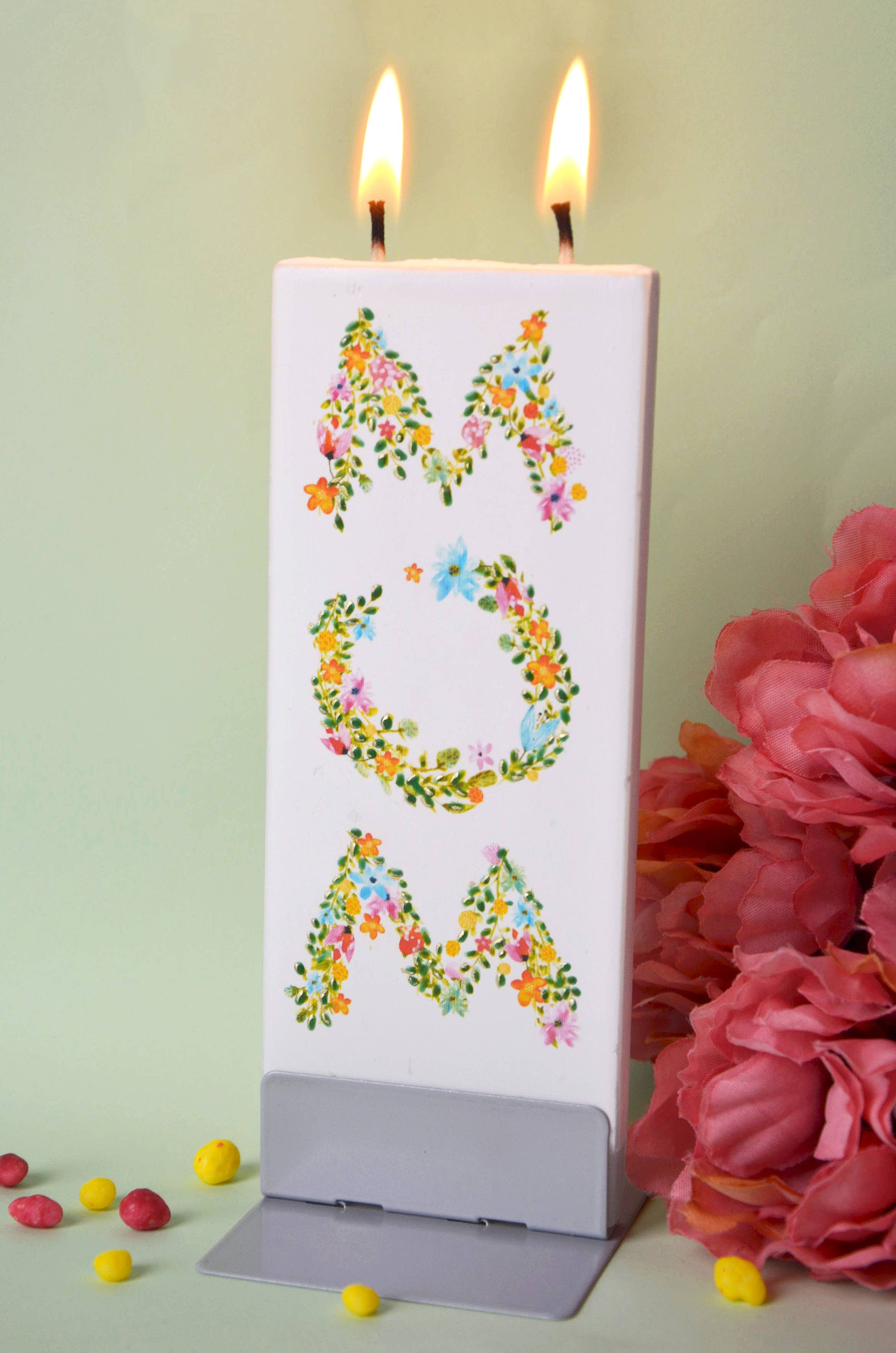 Flatyz Candles - Wholesale Novelty Candle - Flat Hand-crafted Candle - MOM Floral Letters2