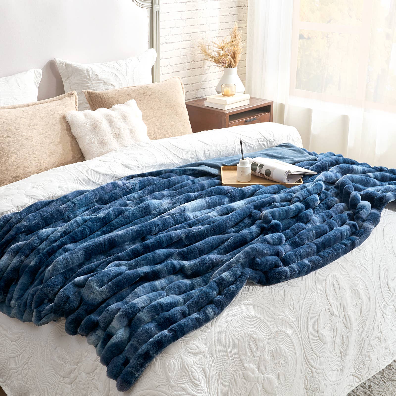 DreamValley - Wholesale Throw Blanket - CB Striped Faux Fur Warm Plush Throw Blanket, Tie-dye Color10