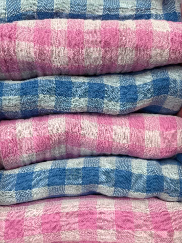 Set of 6 Cocktail Napkins - Solid Cotton Gauze in Pink and Azure Gingham - 23x23cm for wholesale by CHARMY