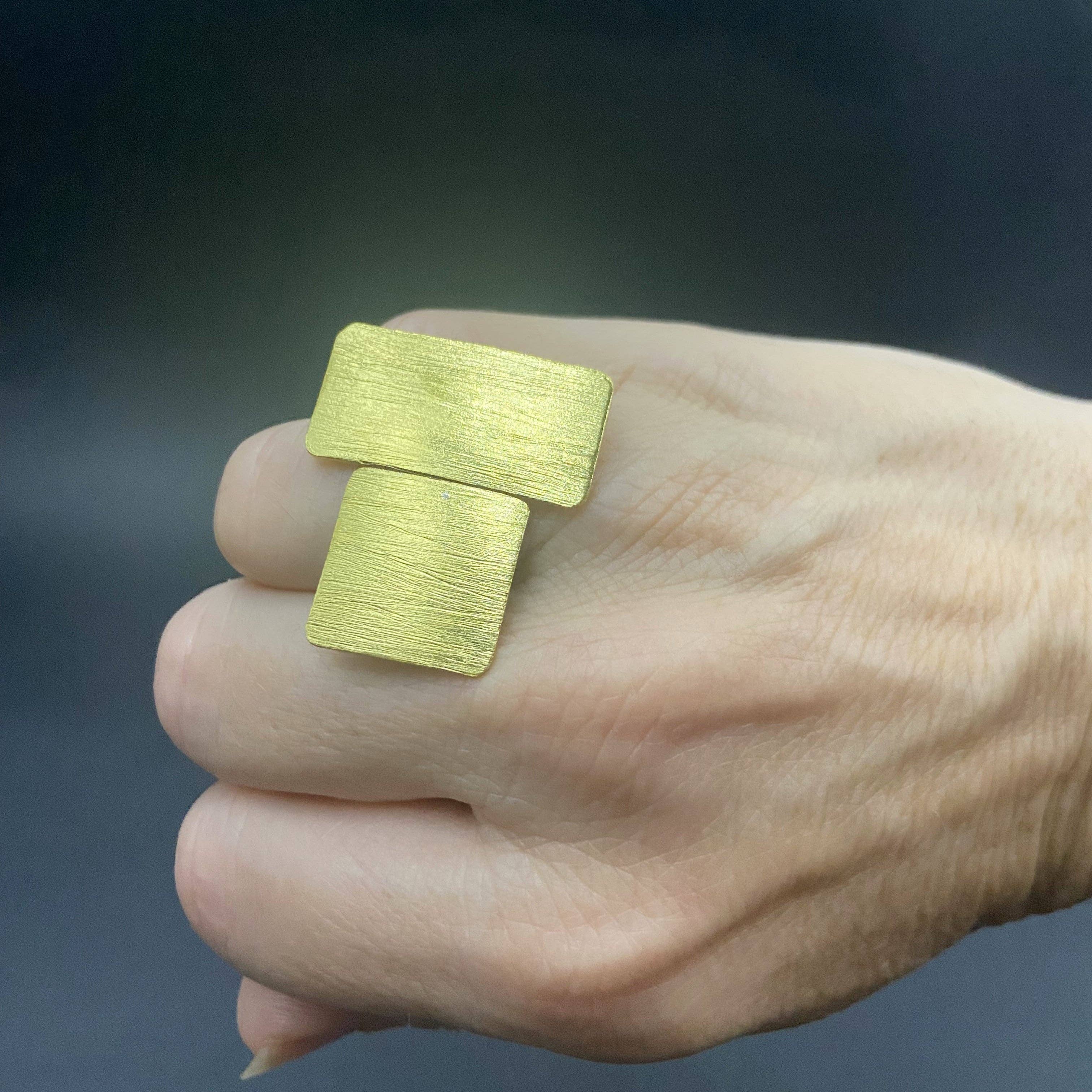 LA MAR - Vendita all'ingrosso Anelli cocktail/statement - Anello PIET placcato in oro - Design con carattere5