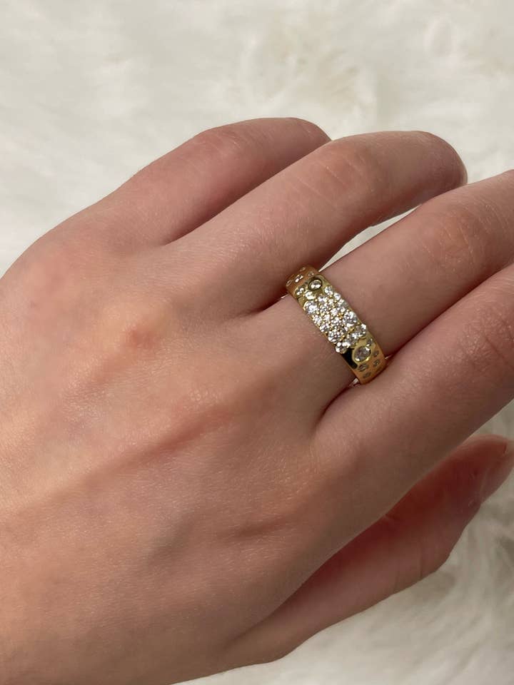 Guldpläterat band || Bubble Ring || Simulerad diamant för wholesale av Bella Divina LA