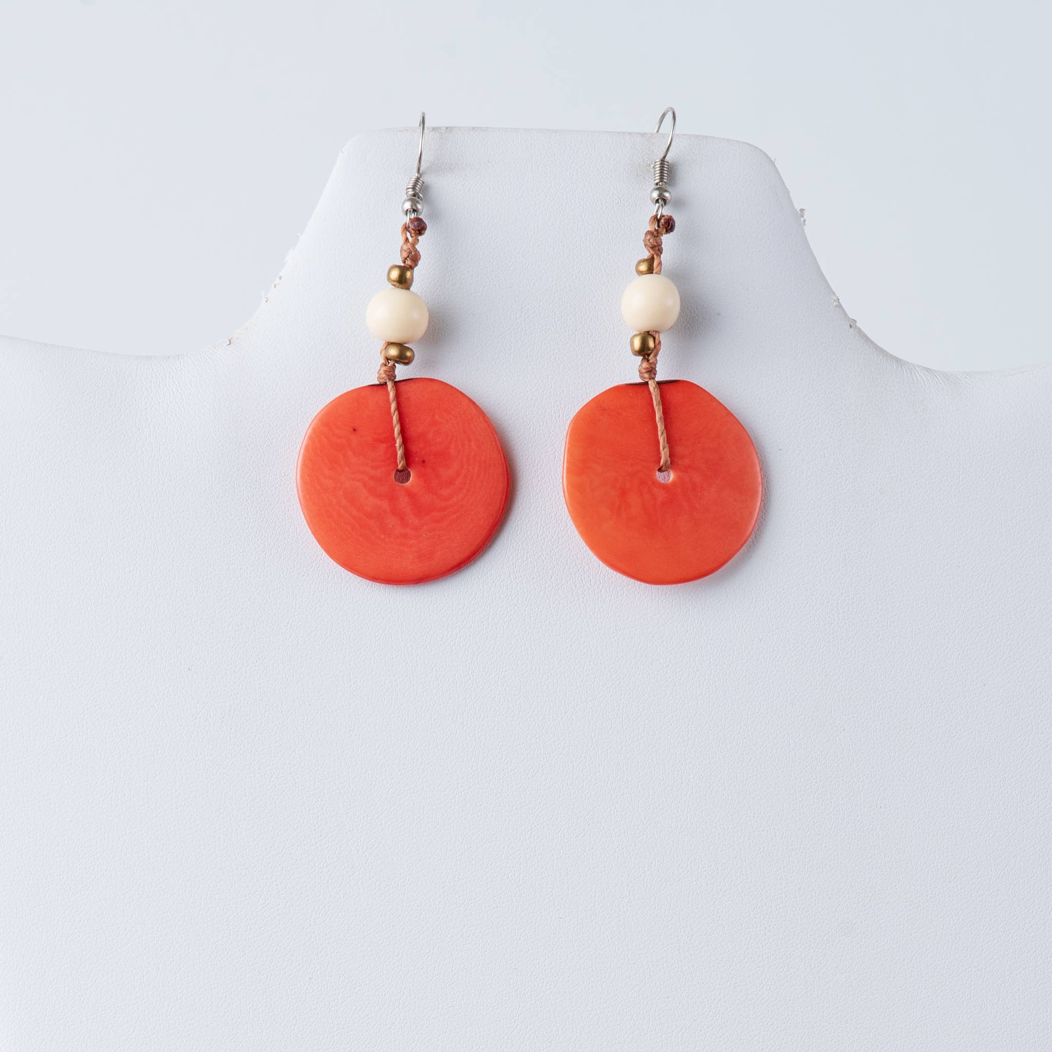 TaguArtsy – wholesale Dangle earrings – Ambar Slice Eco-friendly Earrings3