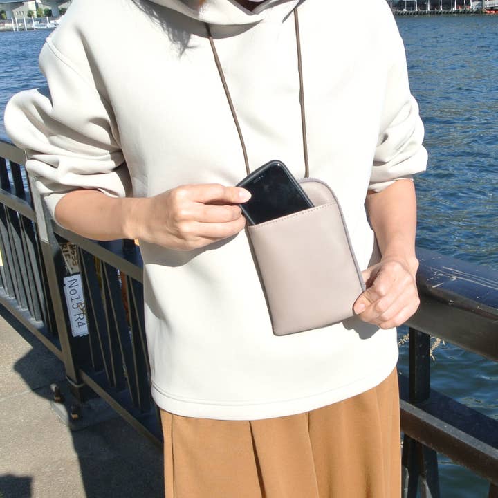 Unofuku - Wholesale Phone Wallet - Women's - re:credo LINKER Phone Case (Beige)2