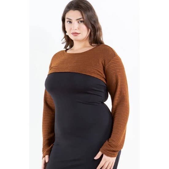 PULÔVER TAMANHO PLUS SIZE COM GOLA REDONDA E BOLERO CORTADO COM OMBROS por atacado de Curve Market