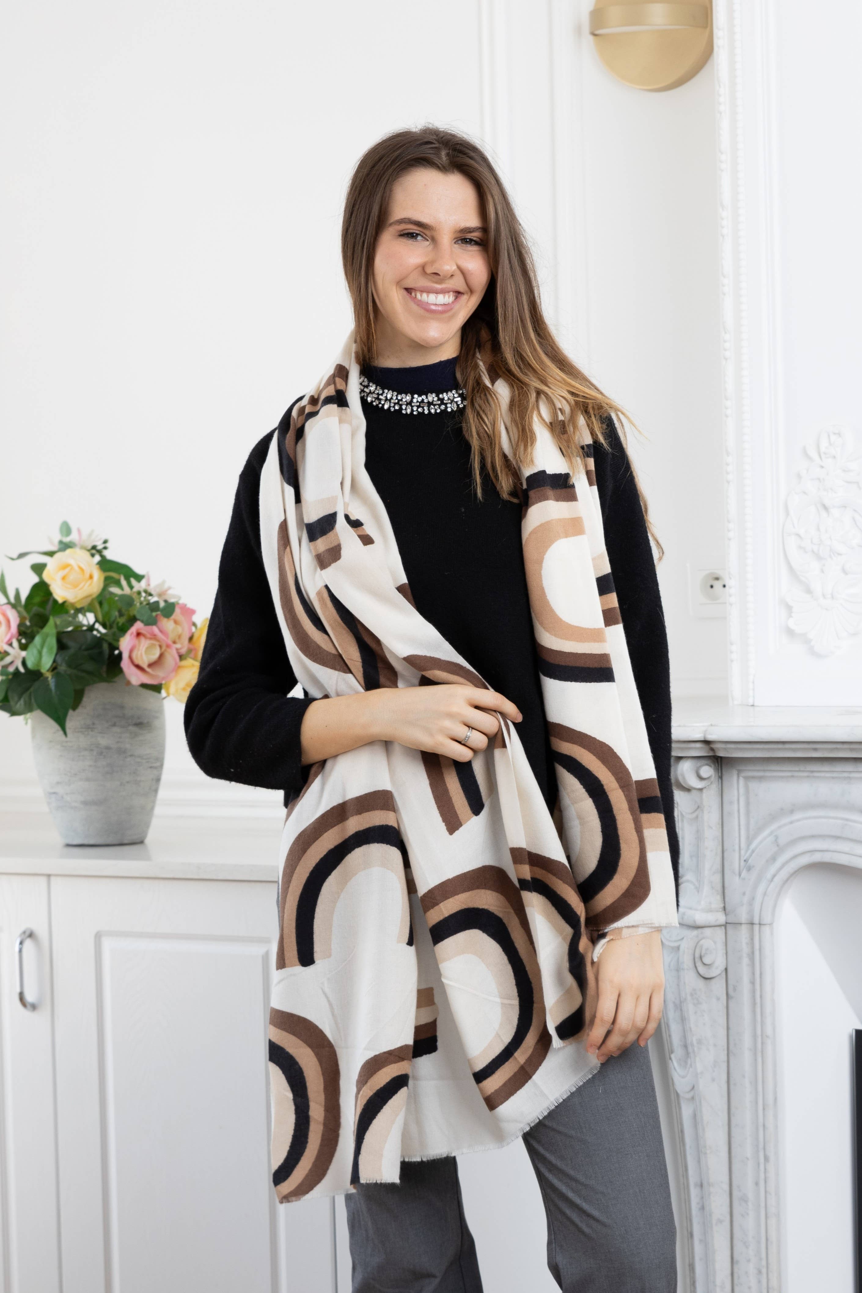 LINETA - Wholesale Scarf - Women's - LL-13 Thick scarf with geometric pattern11