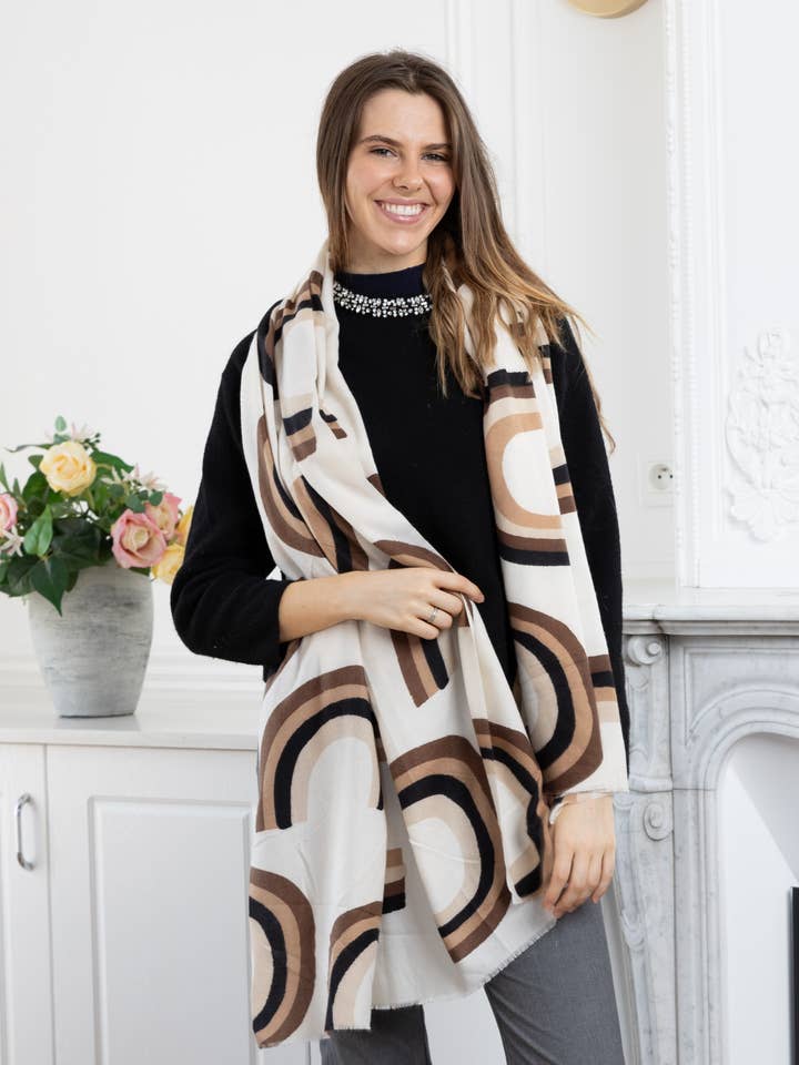 LL-13 Thick scarf with geometric pattern for wholesale by LINETA