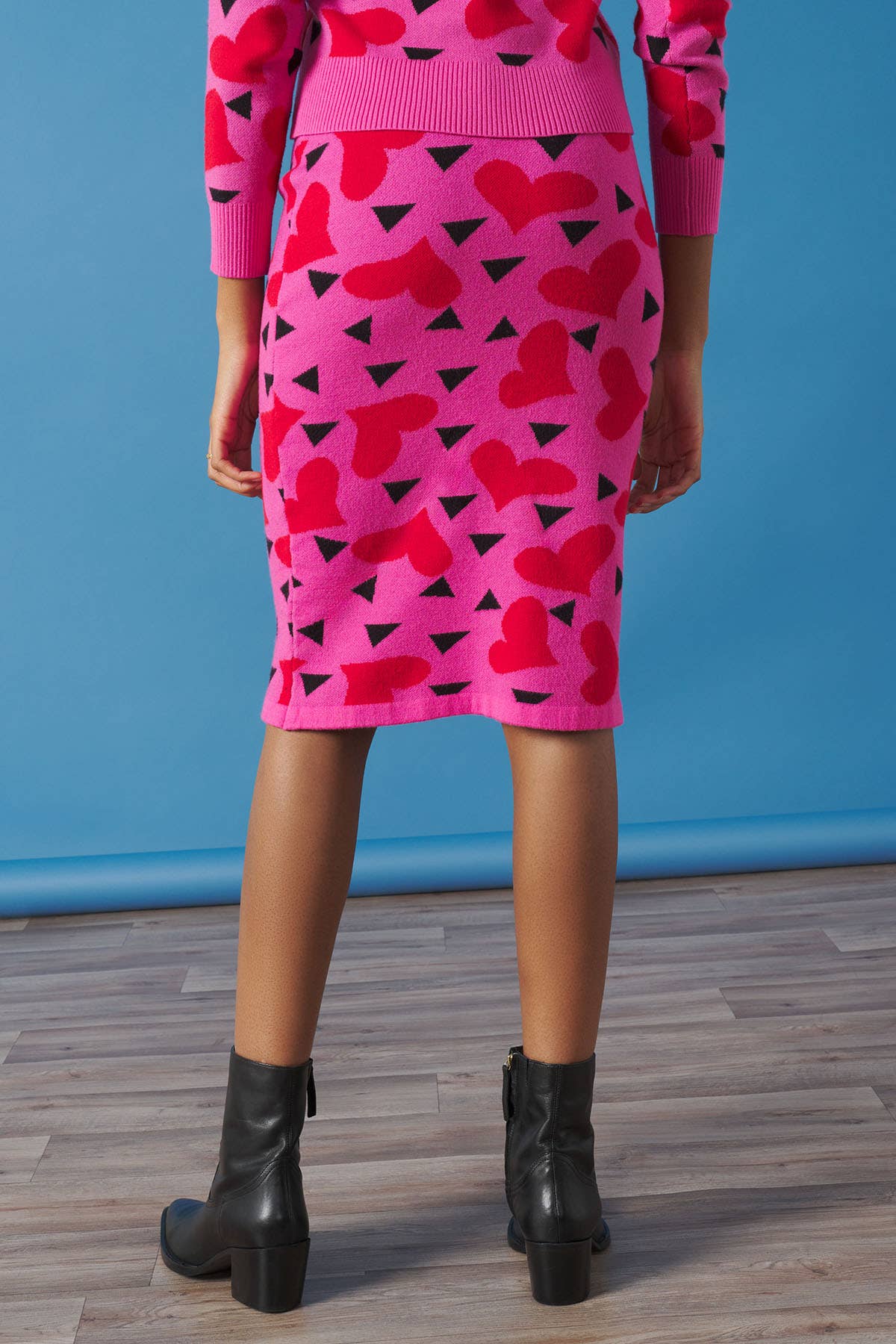 PINK Swoon Skirt for wholesale on Faire1