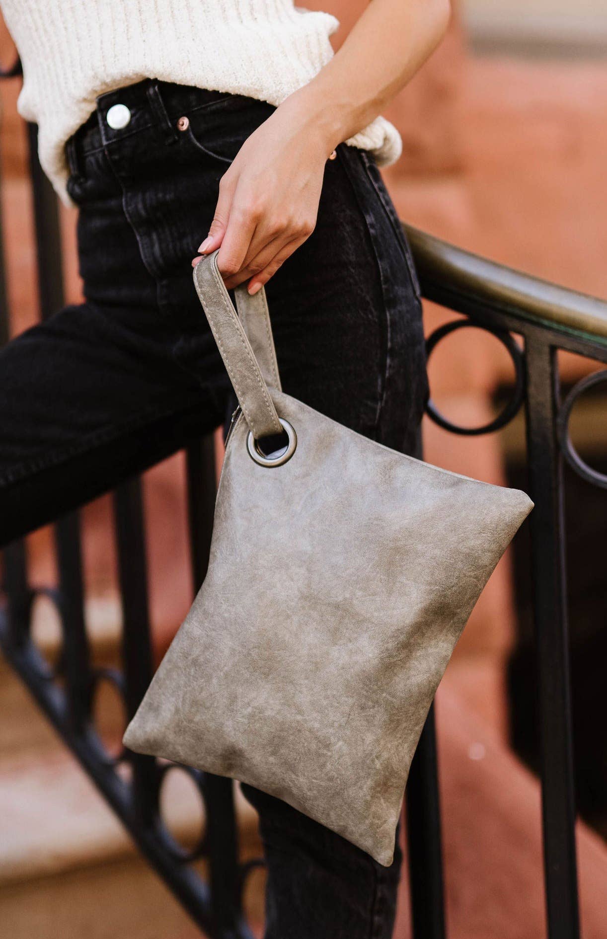 modern and chic - Wholesale Clutch Bag - Women's - Alexa Oversized Travel Clutch