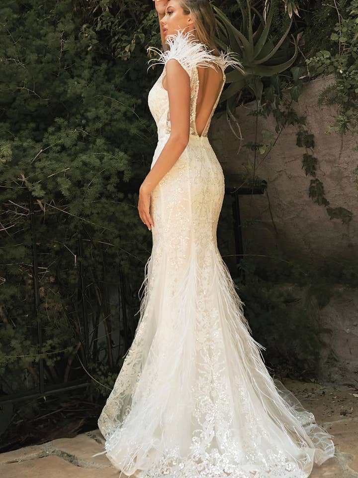 Vestido de Noiva Sereia com Penas e Detalhes Bordados por atacado de Tux-USA®