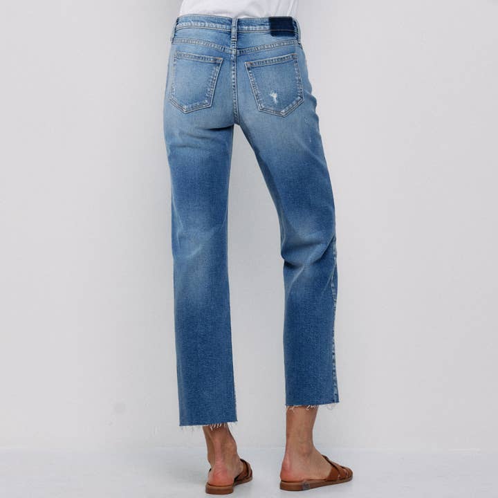 Someday – wholesale Jeans – Women’s – MID RISE DISTRESSED RAW HEM STRAIGHT JEANS, SI1990-SP1