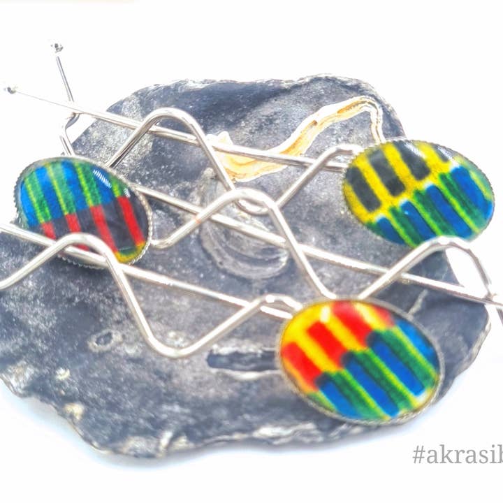 African wax kente detail wavy silver hair grip for wholesale by Akrasiboutique