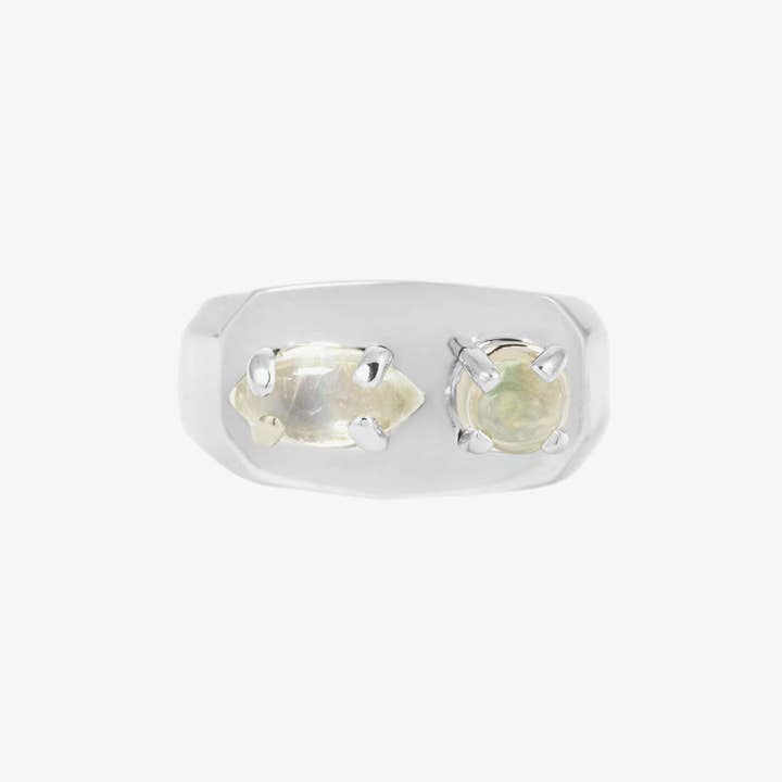 Sinete robusto em pedra da lua e opala por atacado de Studio Grun